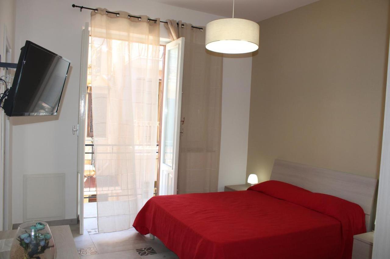 La Stanza Vicino Al Mare , Una Camera Da Letto E Bagno Con Balcone Vista Mare Apartment Balestrate ภายนอก รูปภาพ