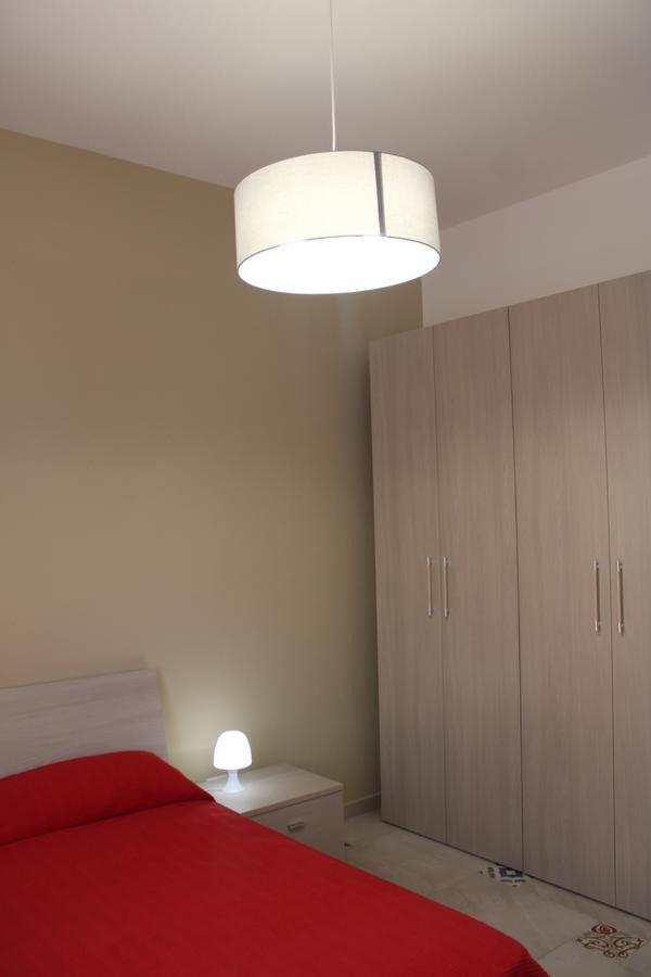 La Stanza Vicino Al Mare , Una Camera Da Letto E Bagno Con Balcone Vista Mare Apartment Balestrate ภายนอก รูปภาพ